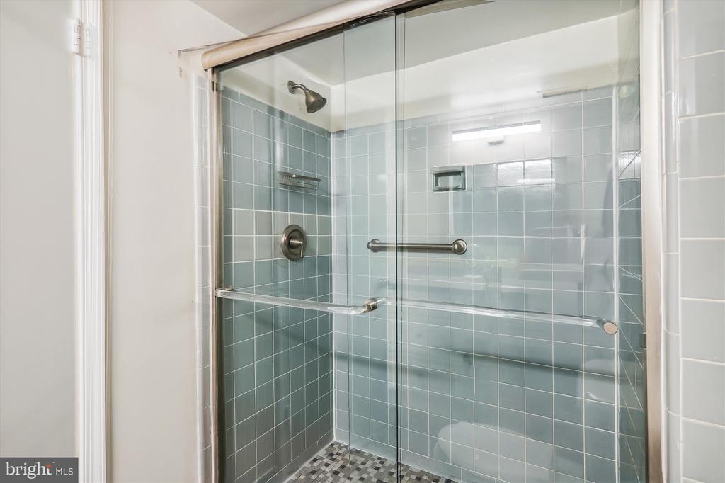 2100 Washington Ave #8-D