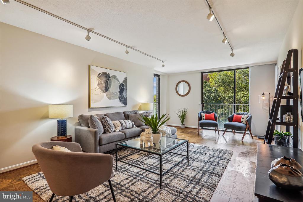 2100 Washington Ave #8-D