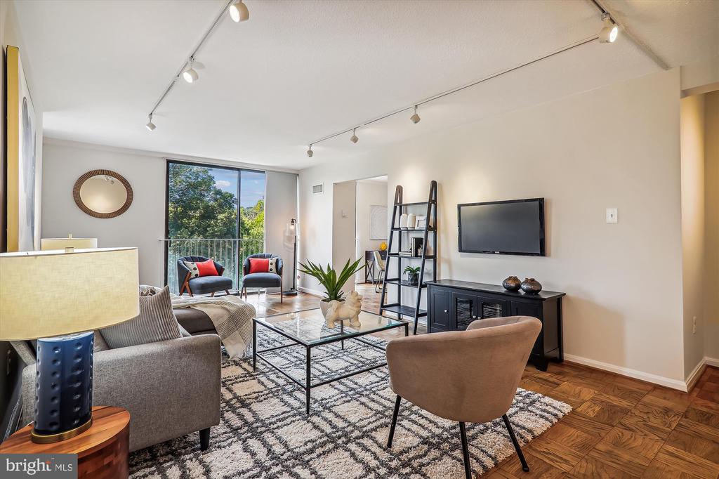 2100 Washington Ave #8-D