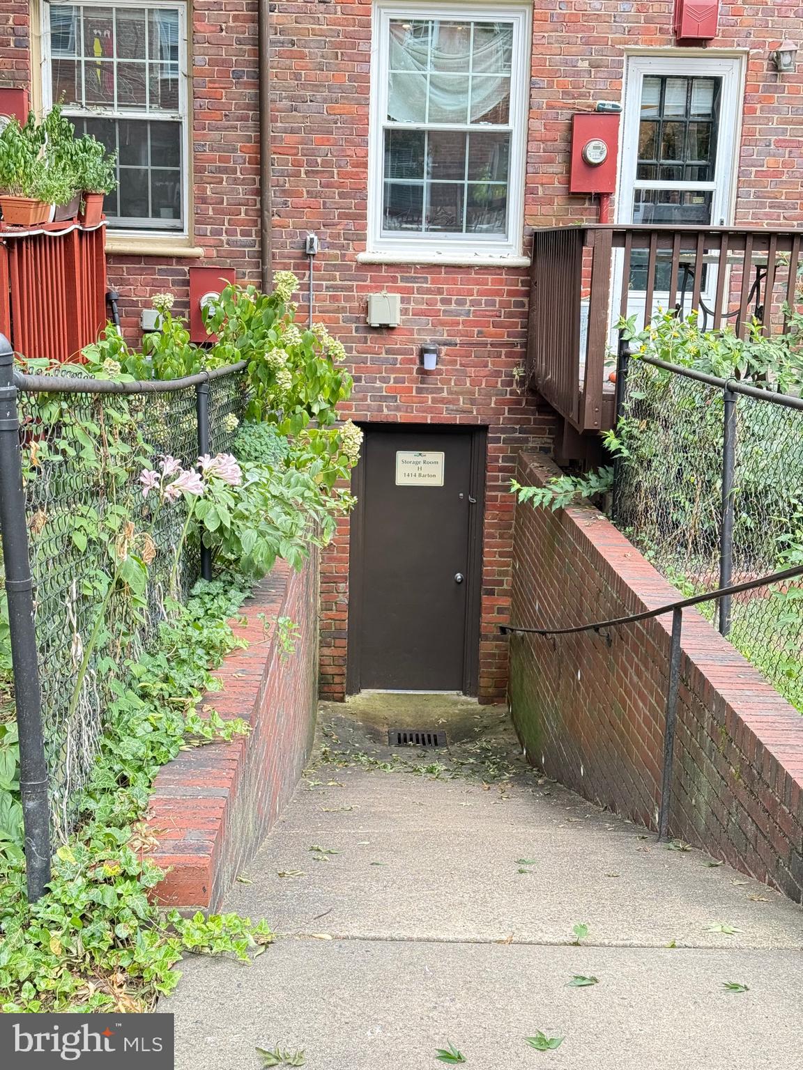 1415 S Edgewood St #463