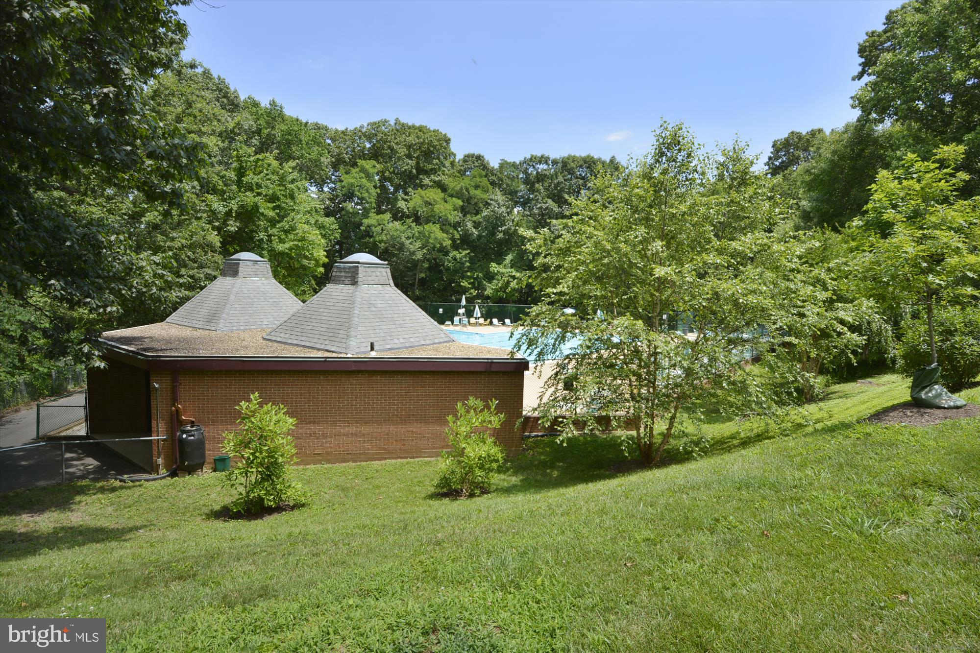 1415 S Edgewood St #463