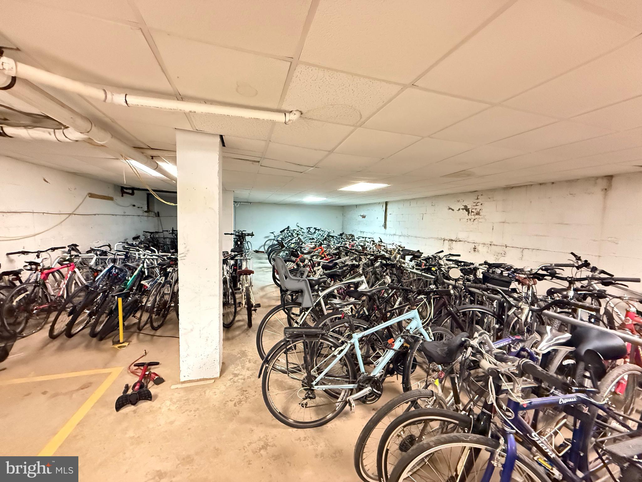 1415 S Edgewood St #463