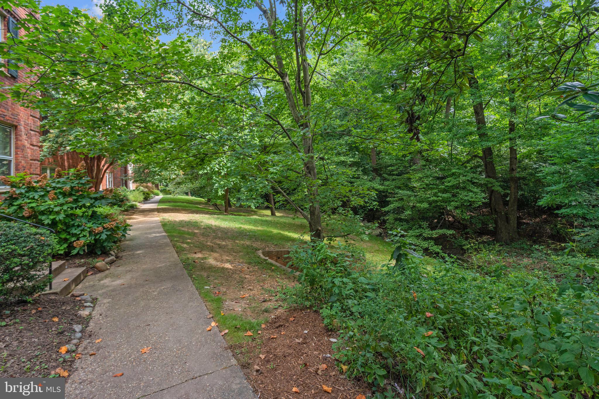 1415 S Edgewood St #463