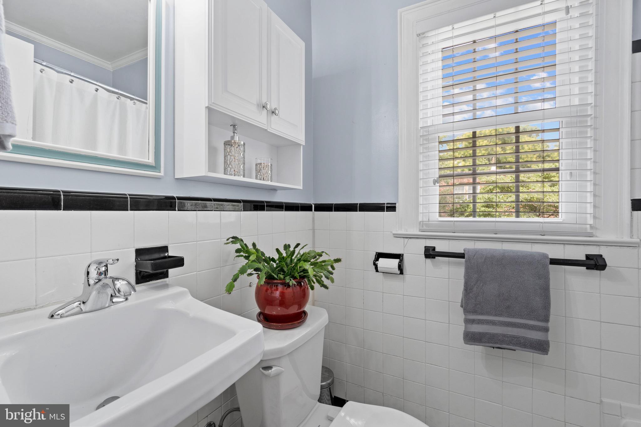 1415 S Edgewood St #463