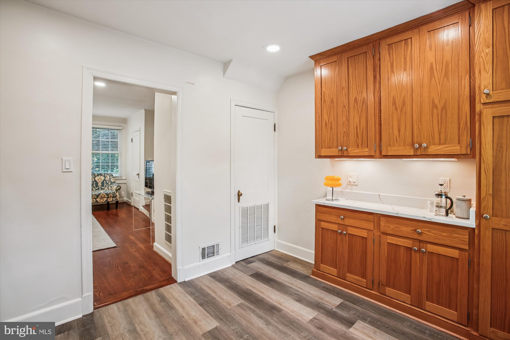 1415 S Edgewood St #463