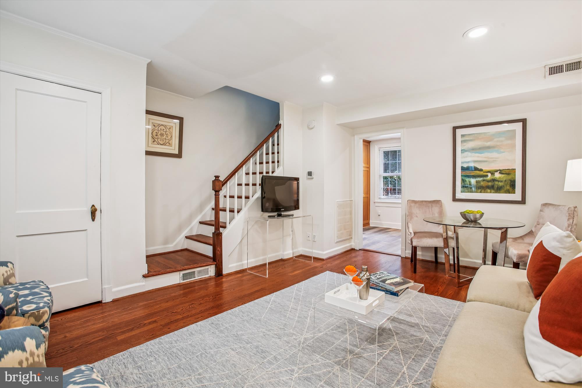 1415 S Edgewood St #463