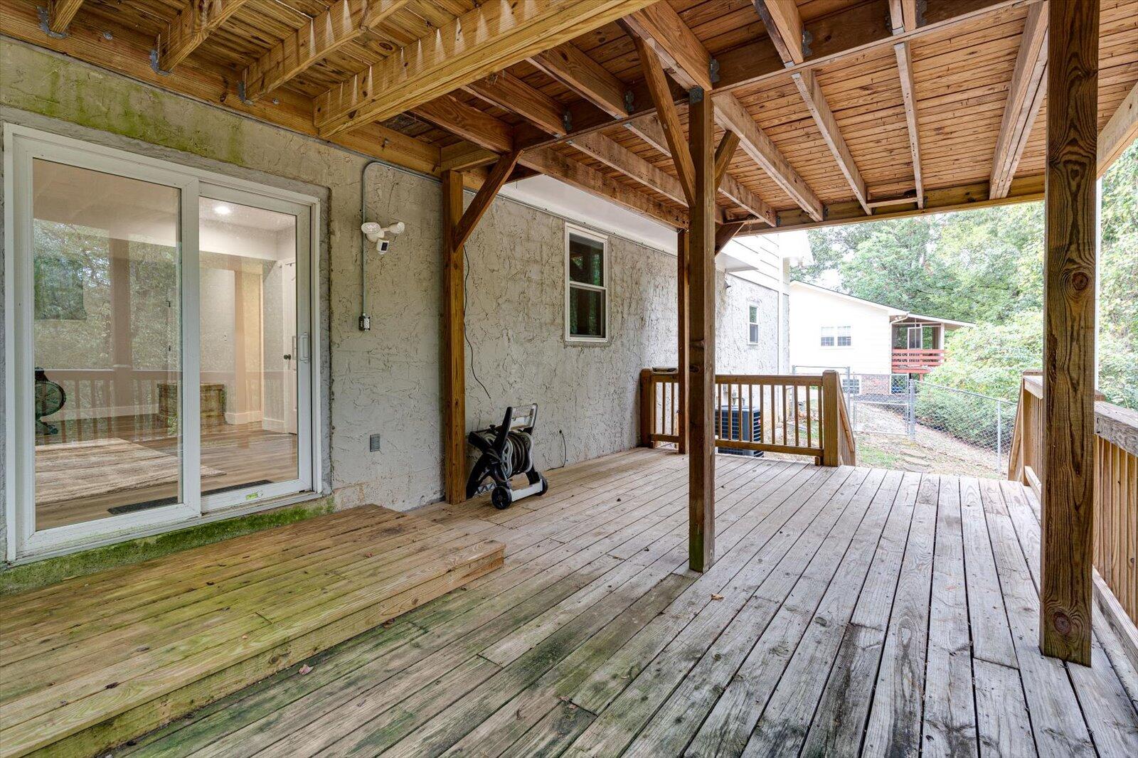 6443 Ridge Lake Road
