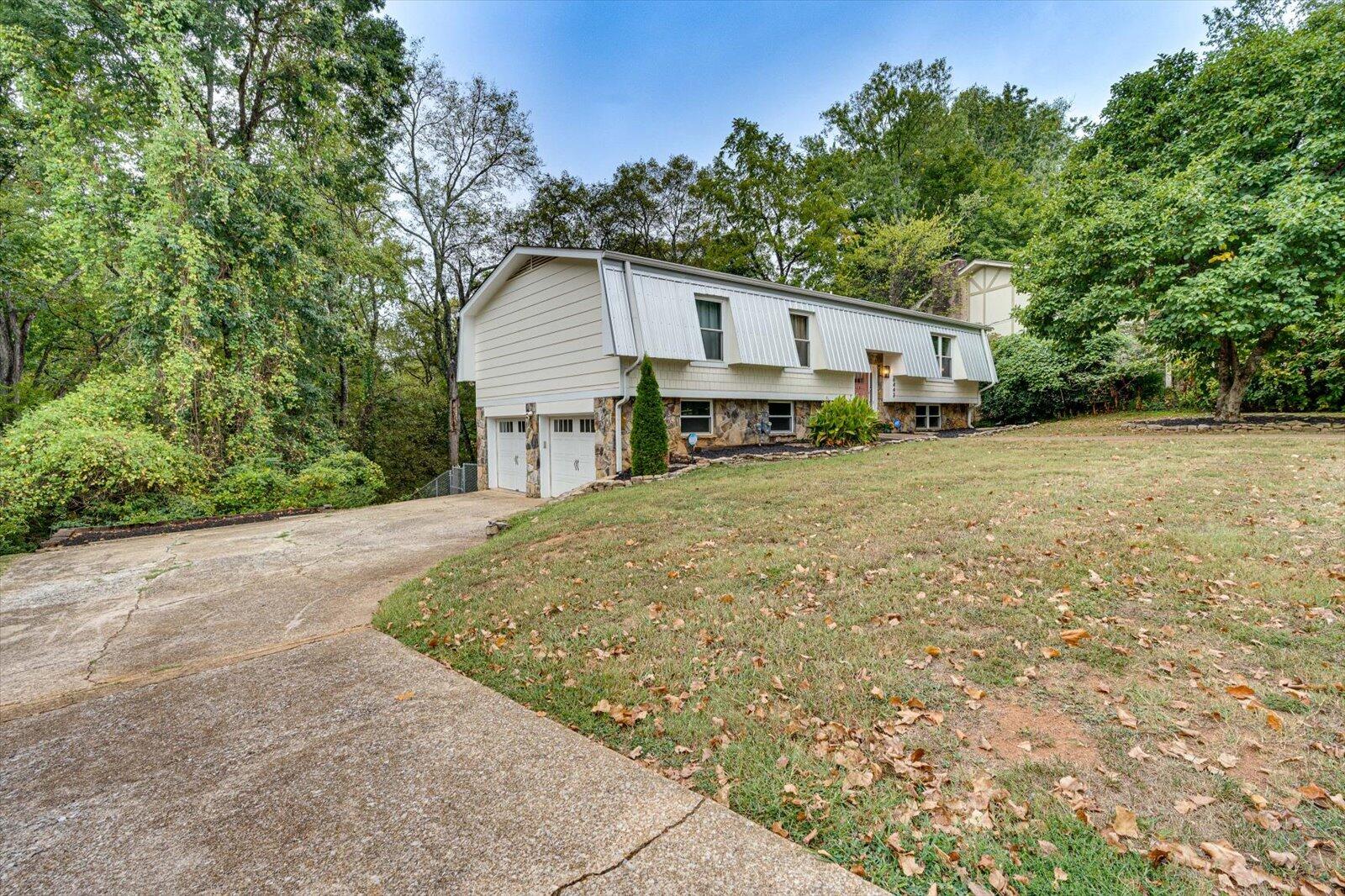 6443 Ridge Lake Road