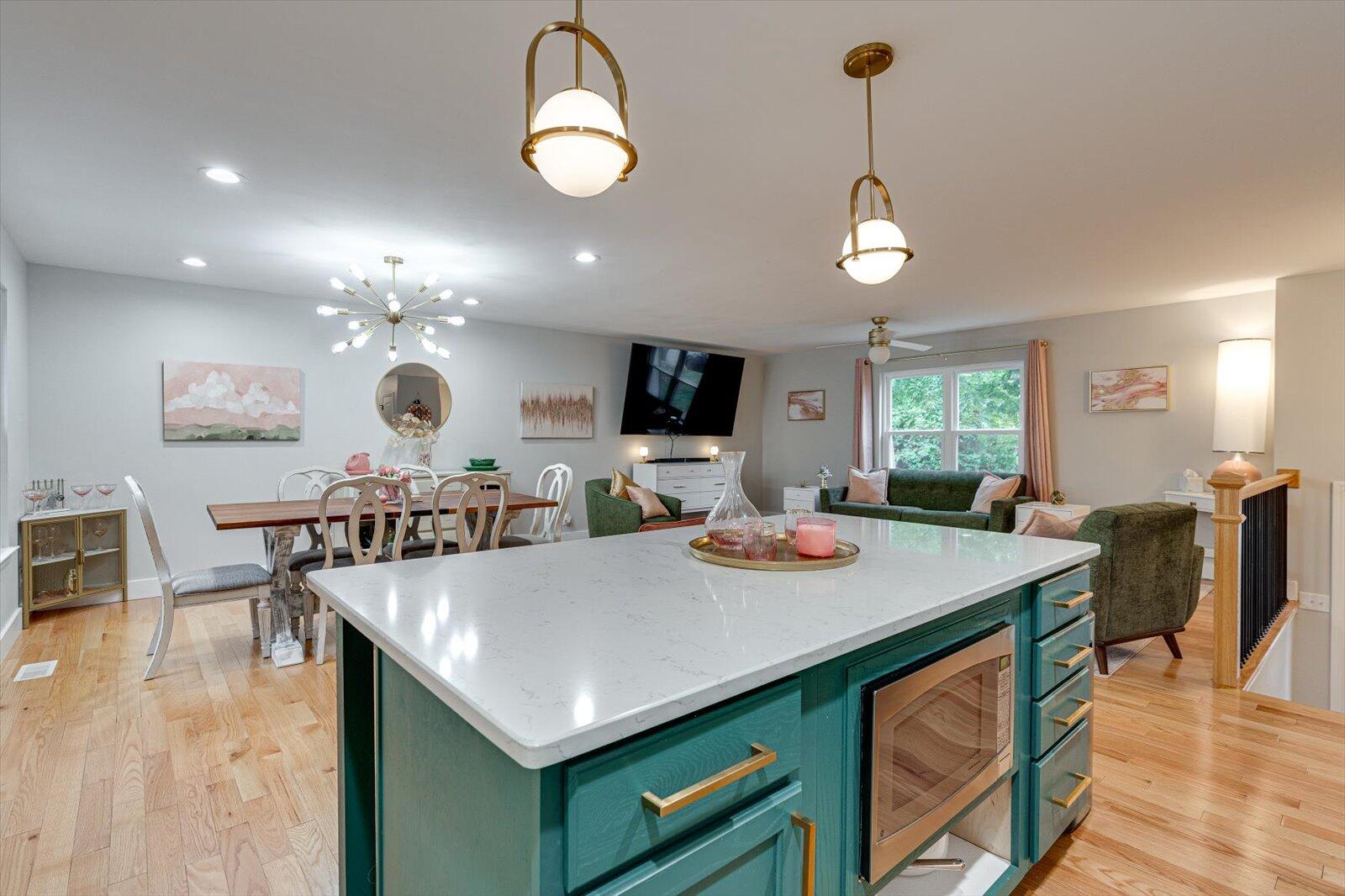6443 Ridge Lake Road