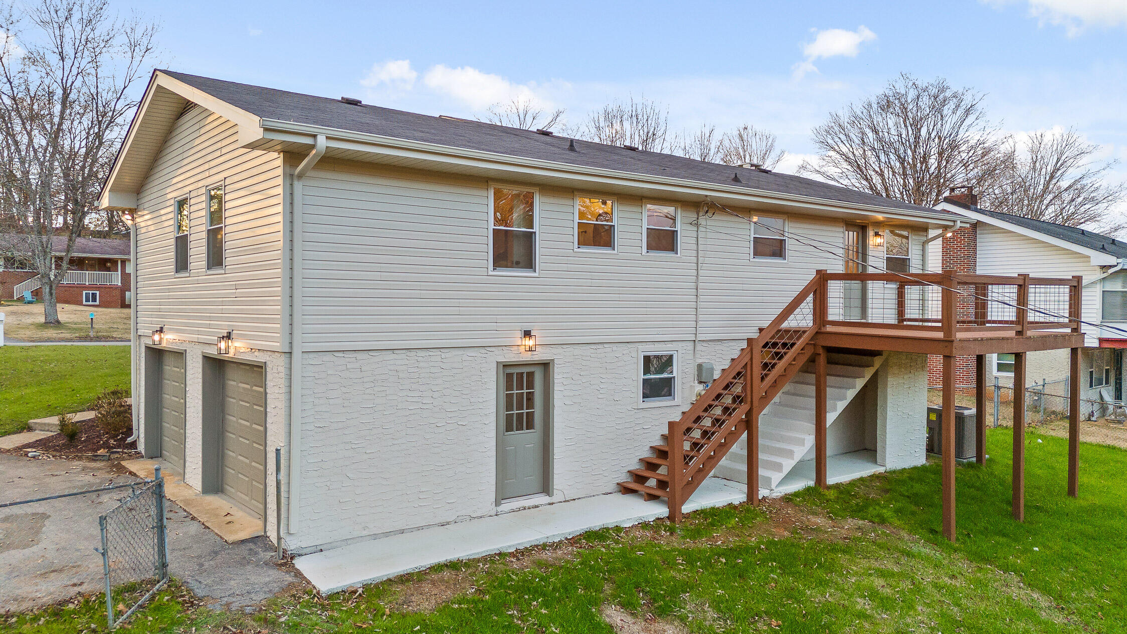 5832 Pine Lake Drive