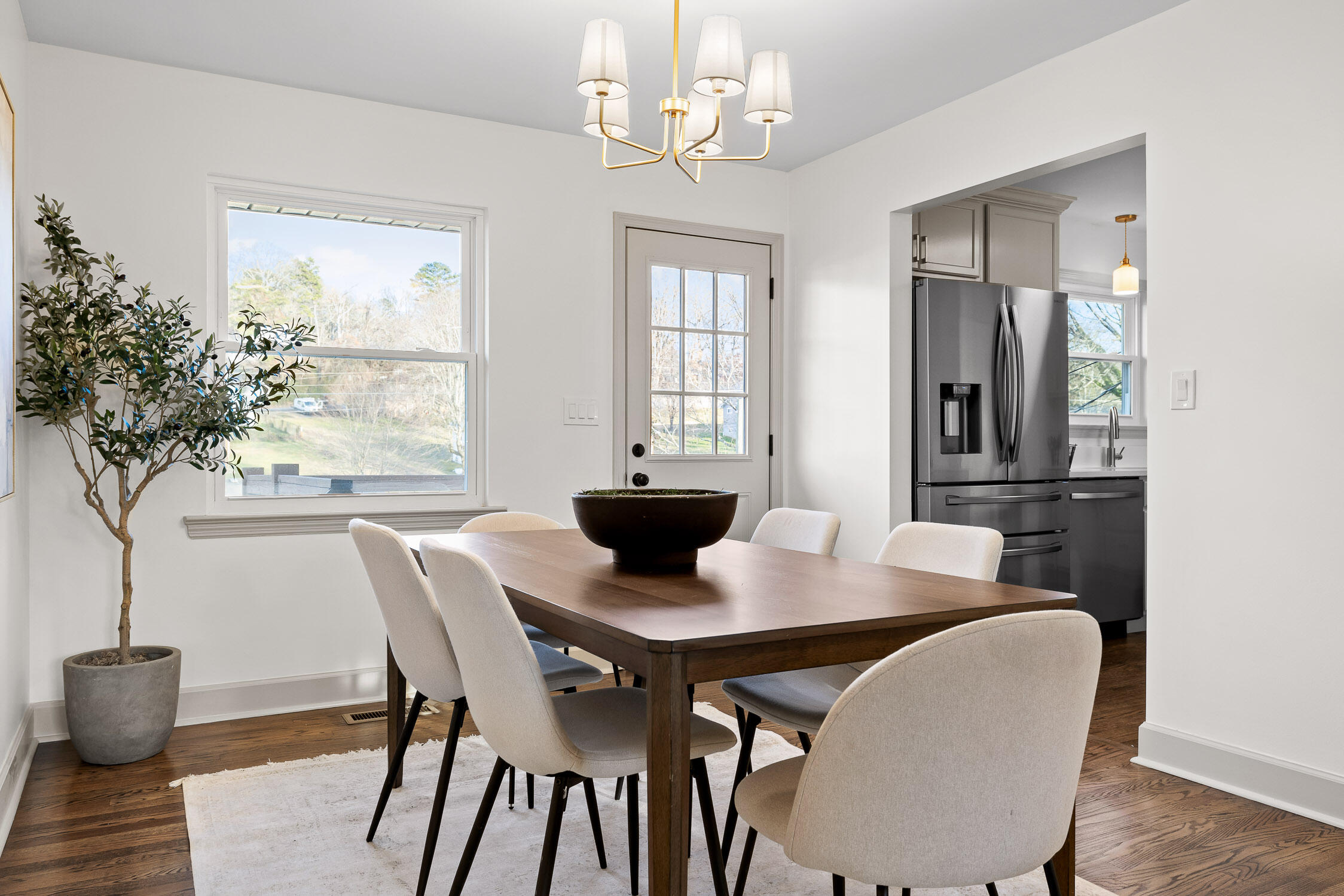 5832 Pine Lake Drive