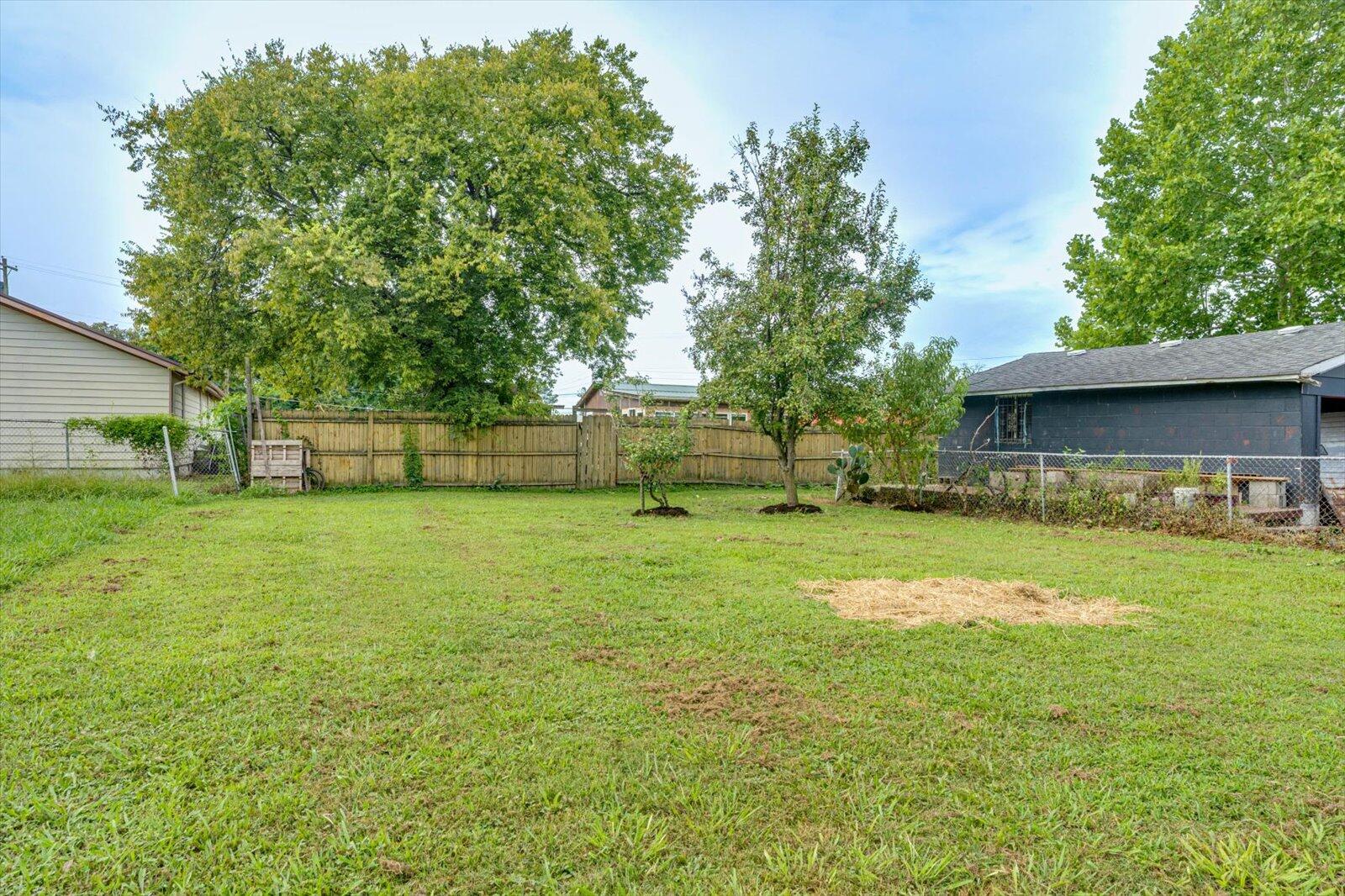 1416 E 50th Street