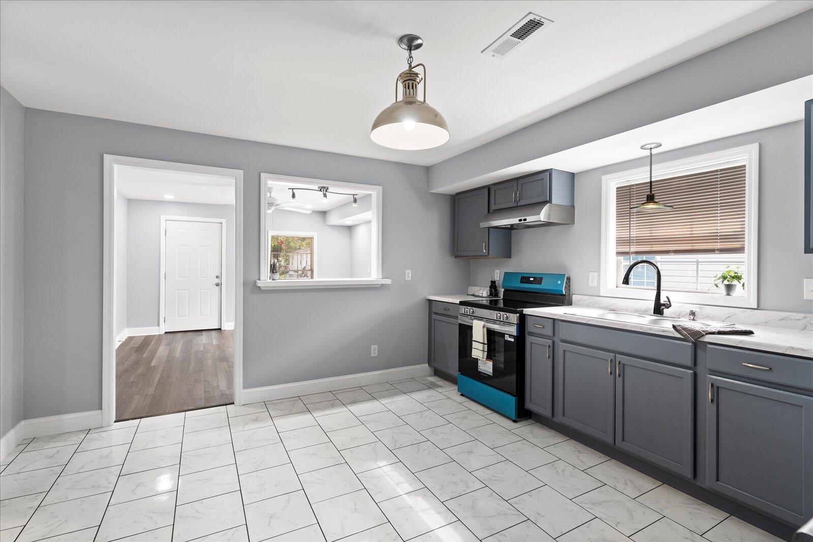 1416 E 50th Street