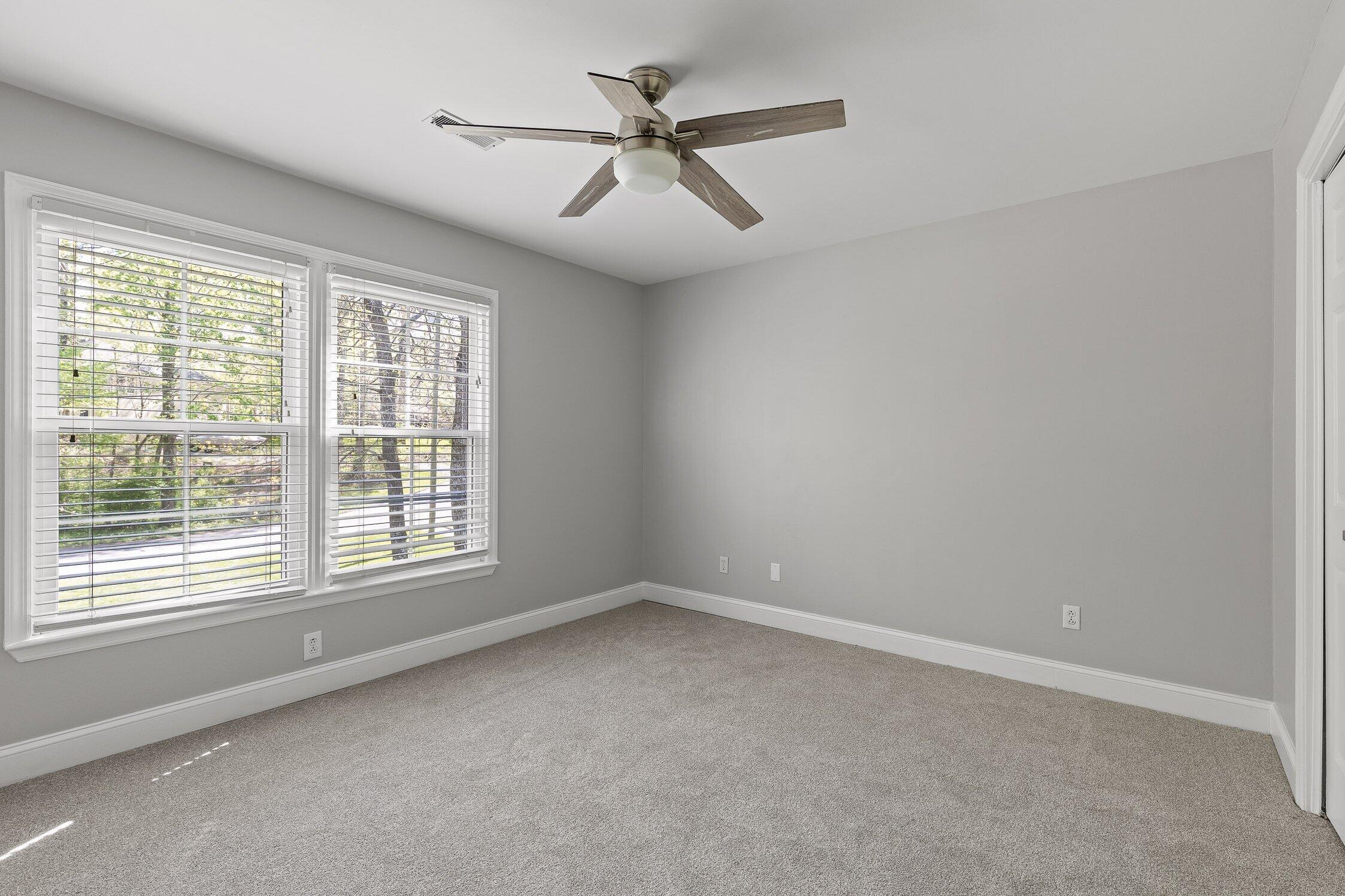 32 Cool Springs Road