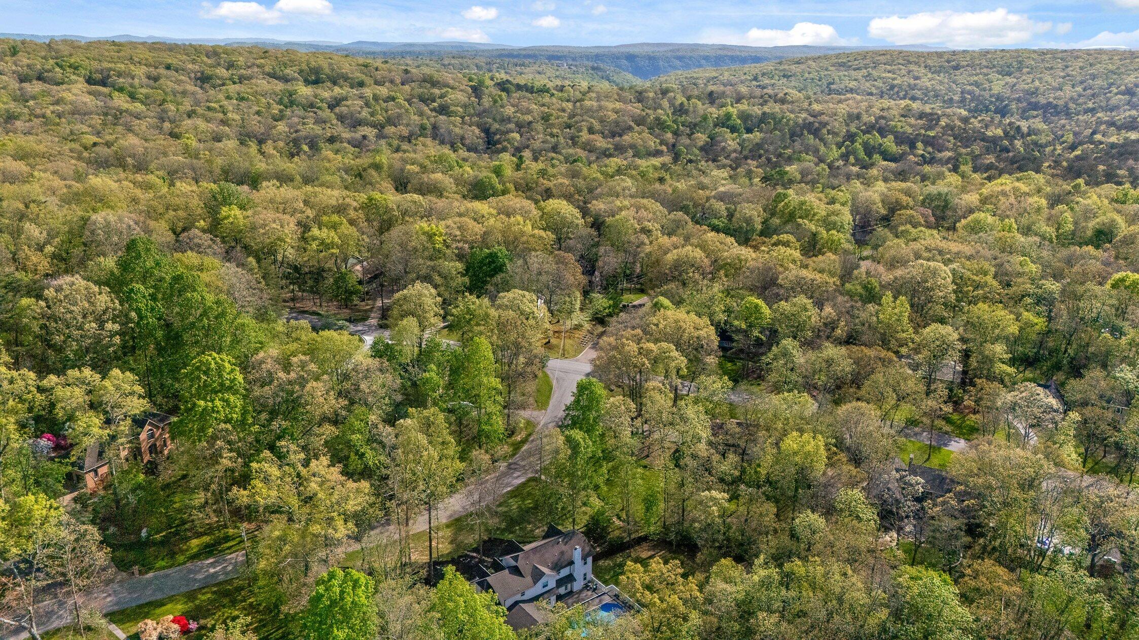 32 Cool Springs Road