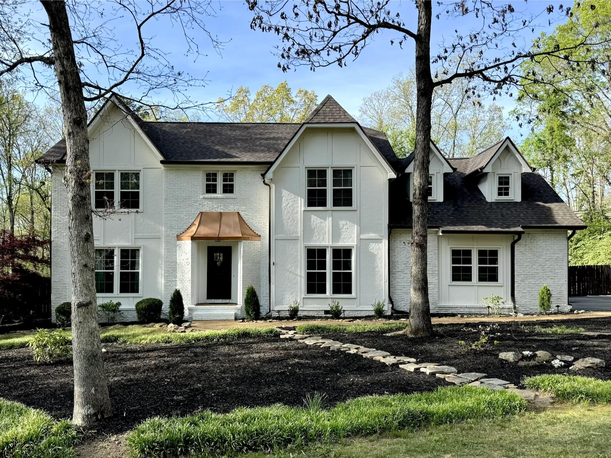 32 Cool Springs Road