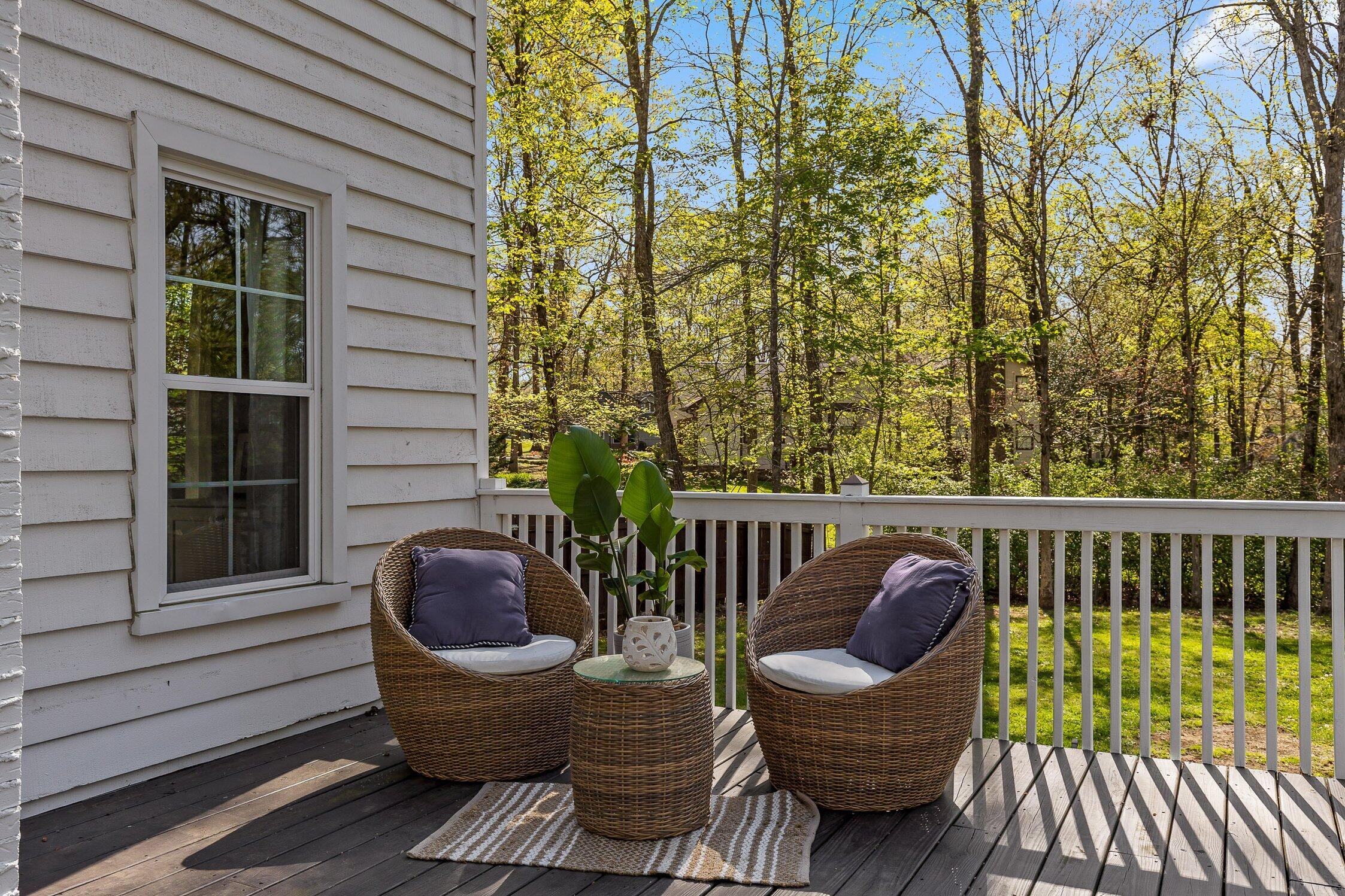 32 Cool Springs Road
