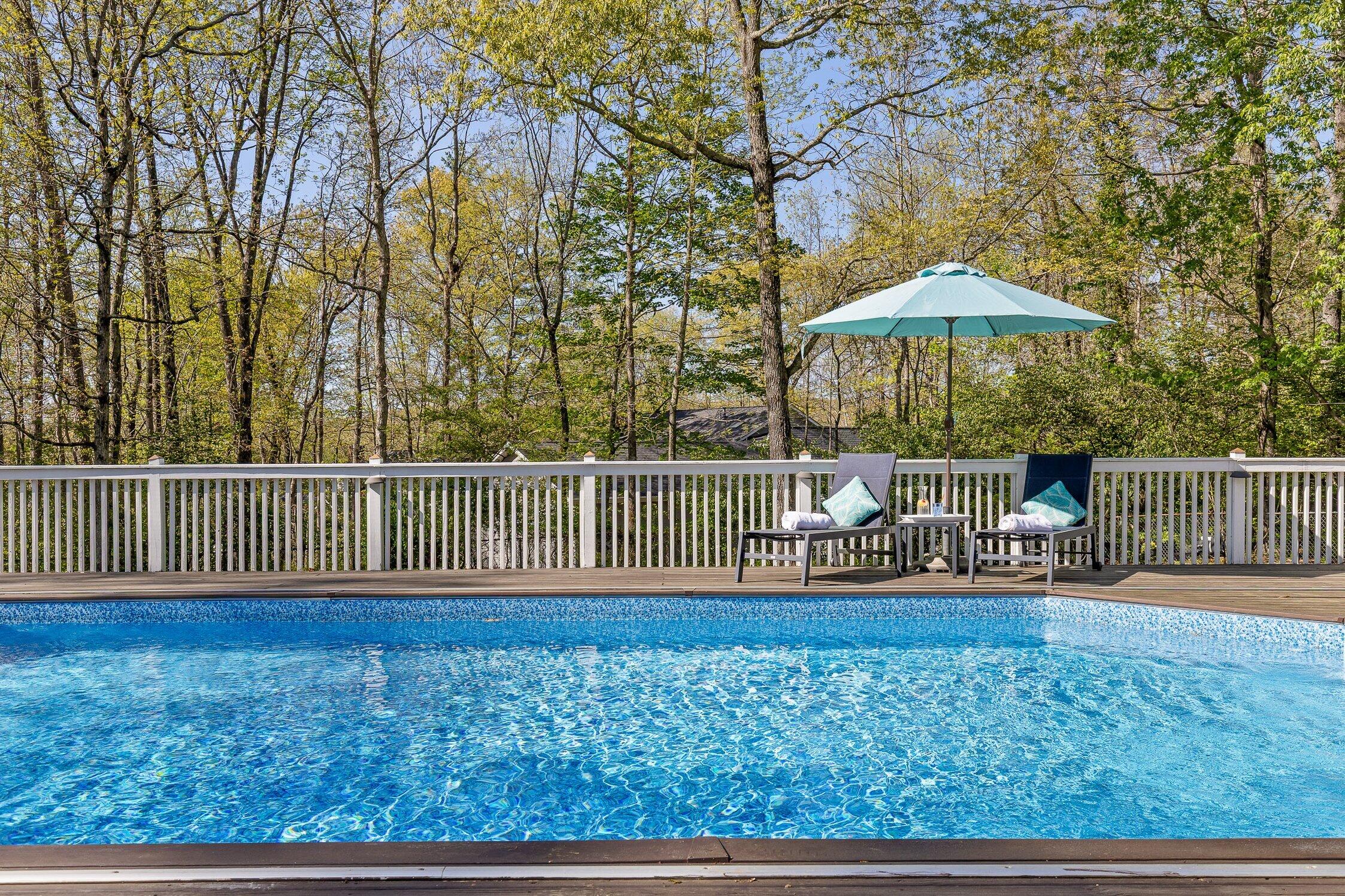32 Cool Springs Road