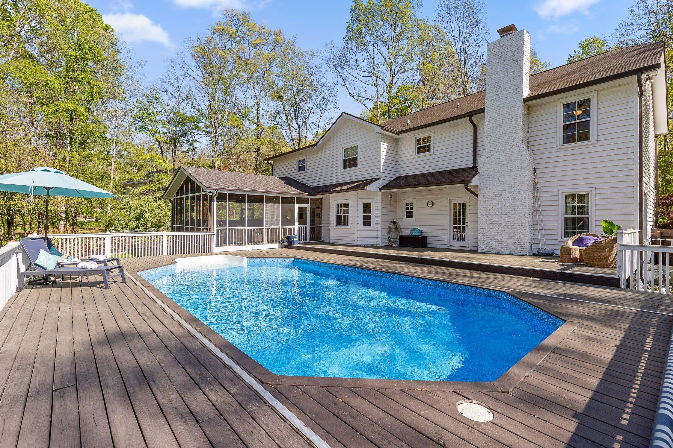 32 Cool Springs Road