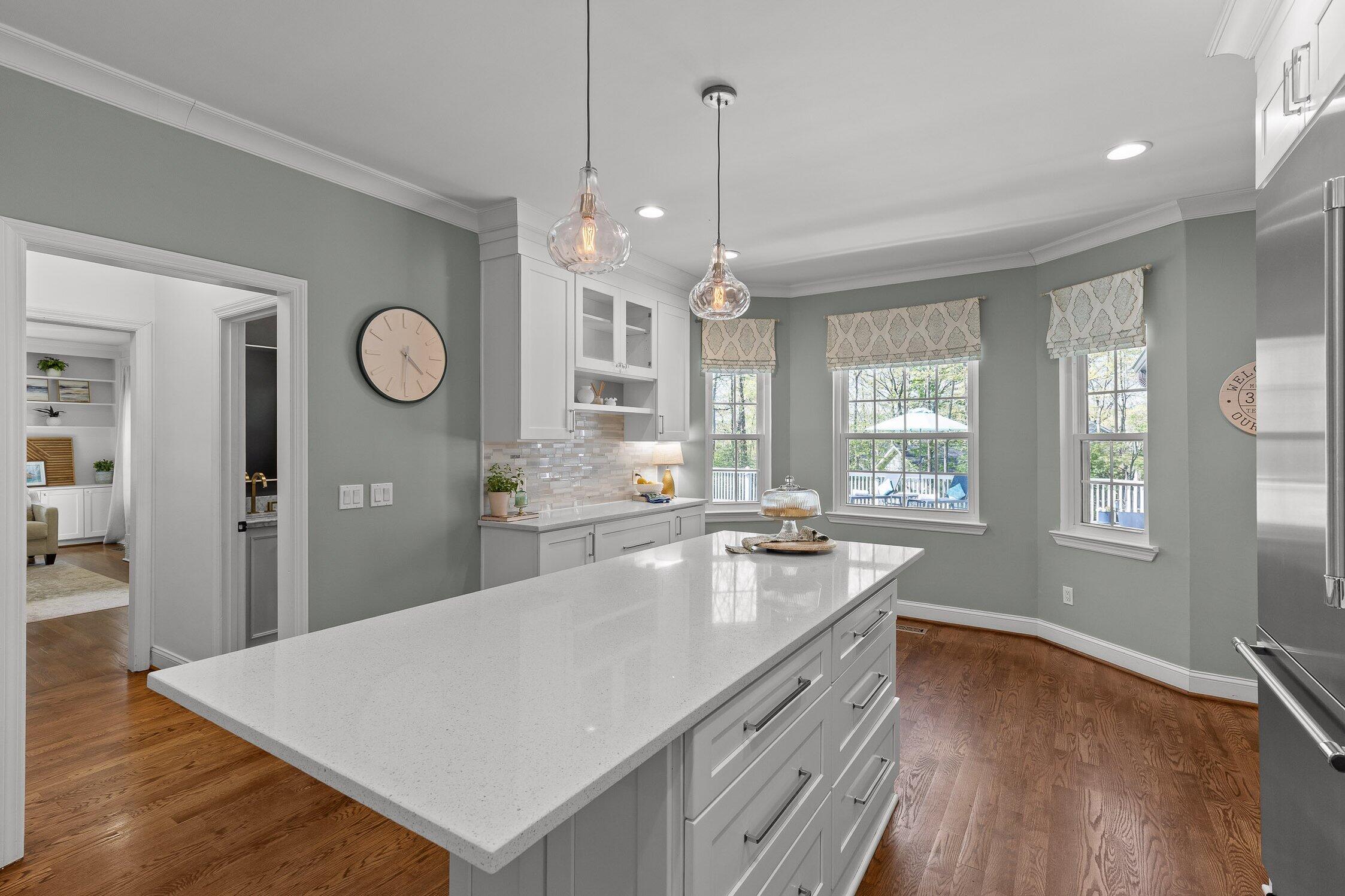 32 Cool Springs Road