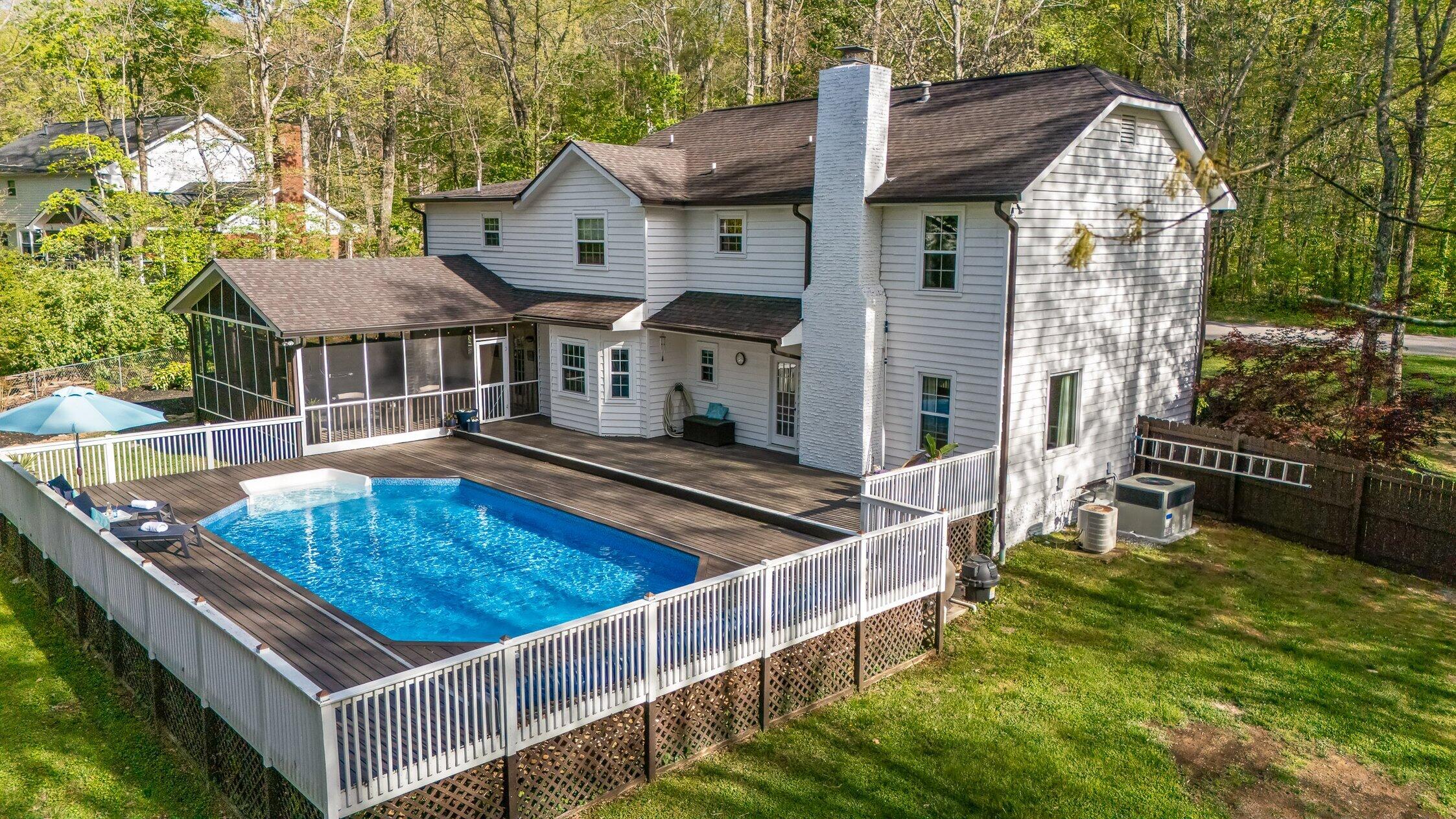 32 Cool Springs Road