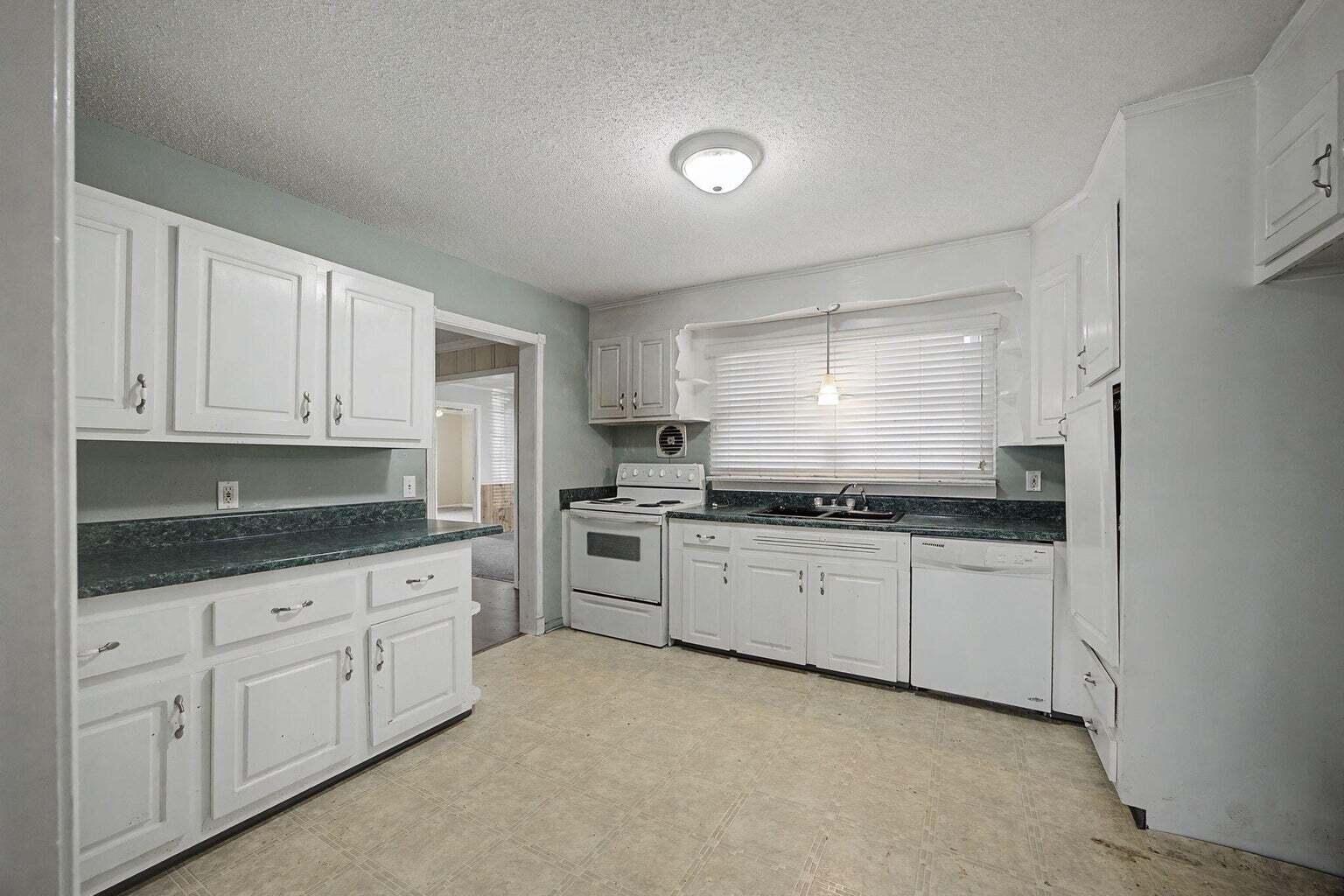 903 Sunny Dell Circle