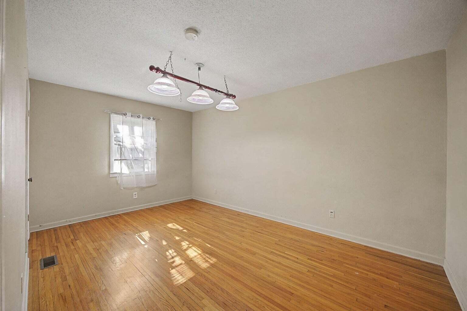 903 Sunny Dell Circle