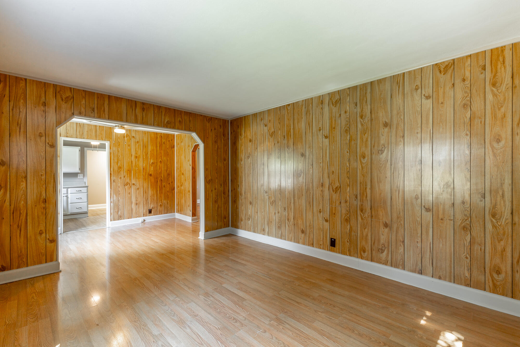 3842 Kingwood Circle