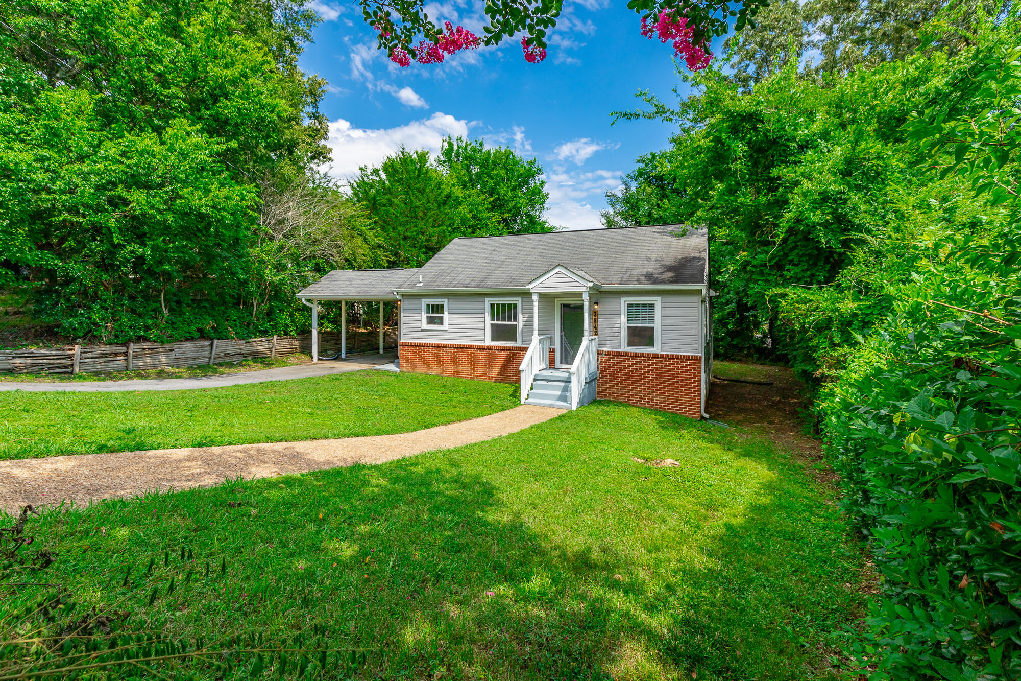 3842 Kingwood Circle