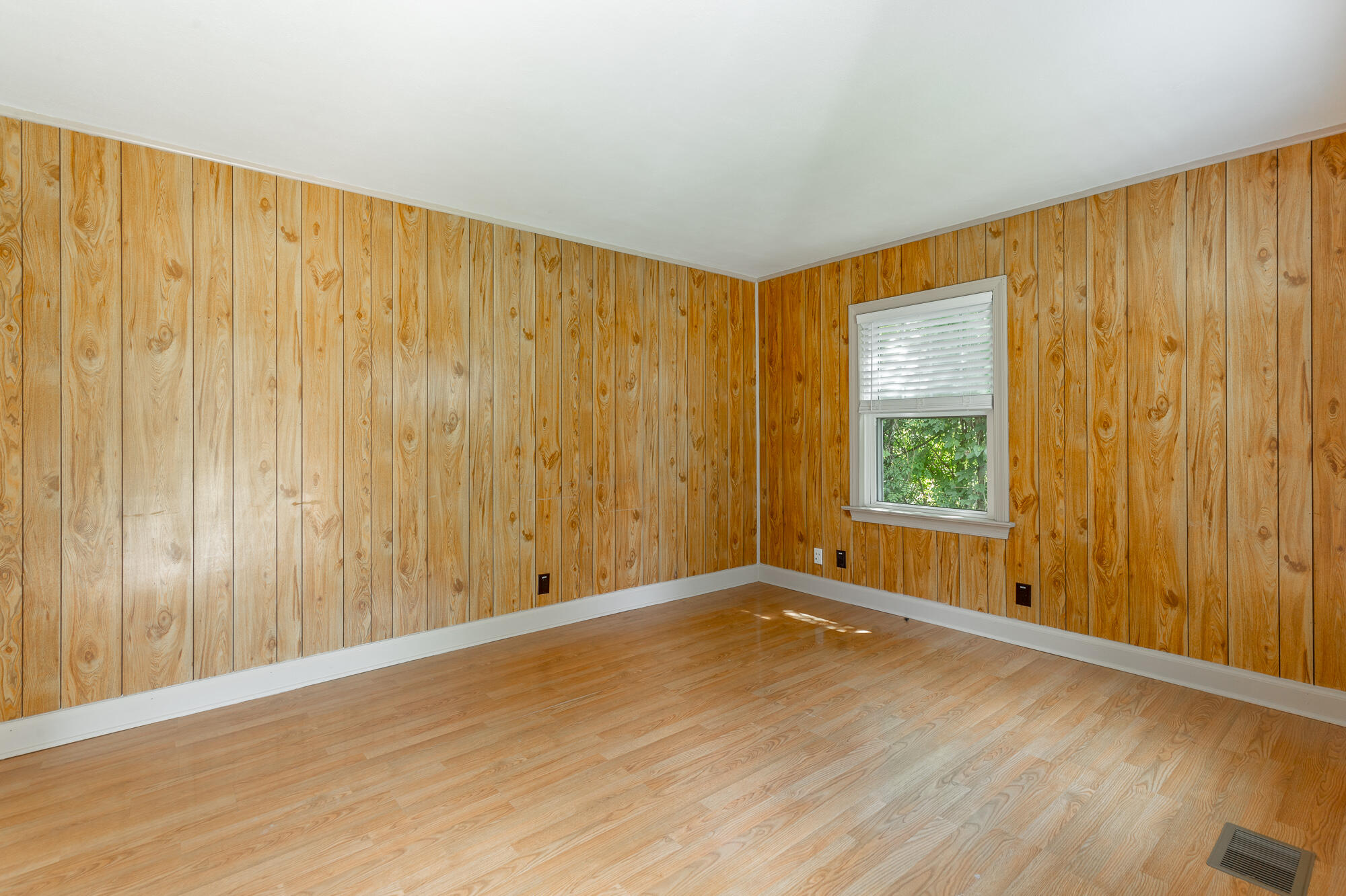 3842 Kingwood Circle
