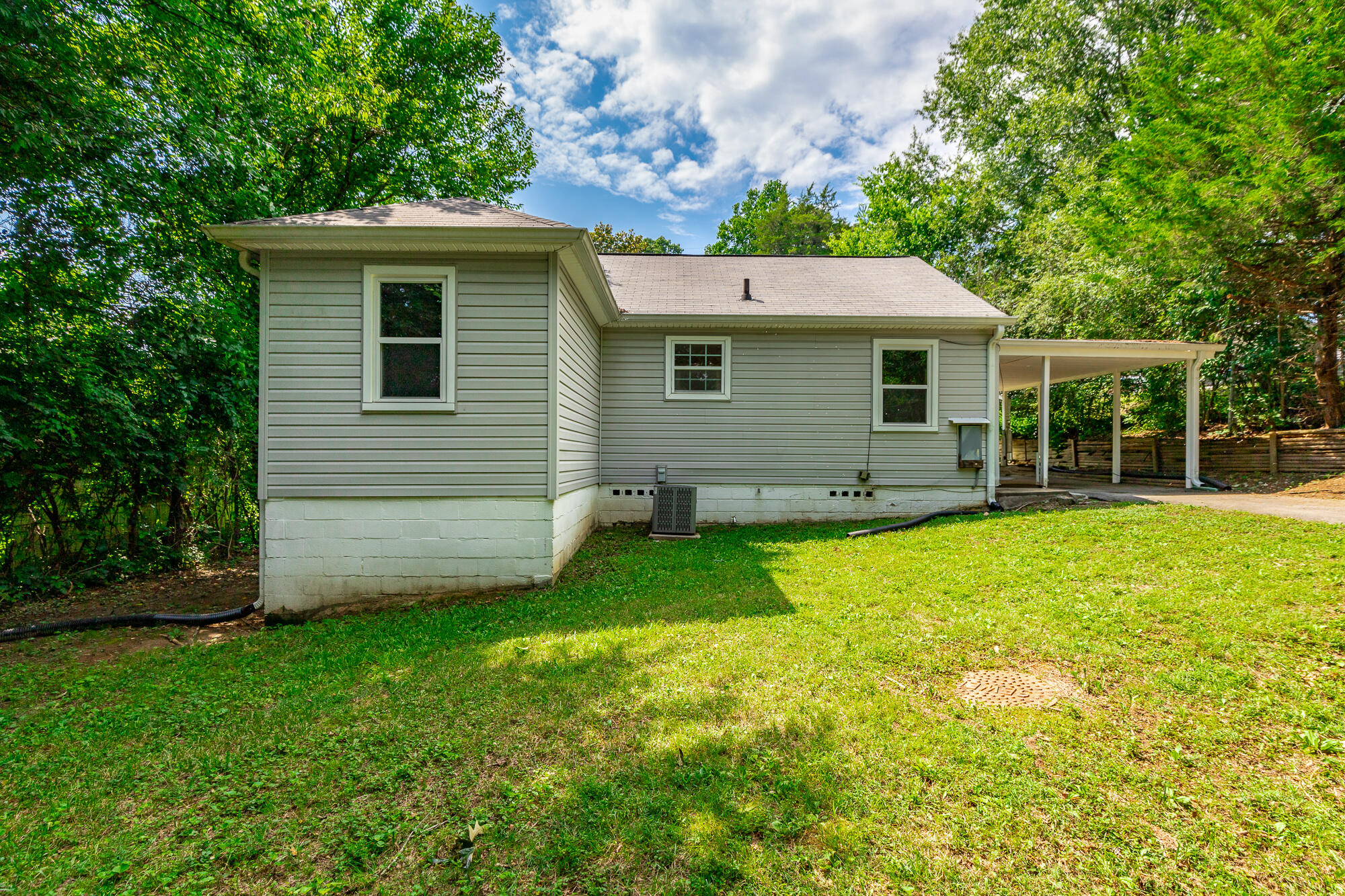 3842 Kingwood Circle