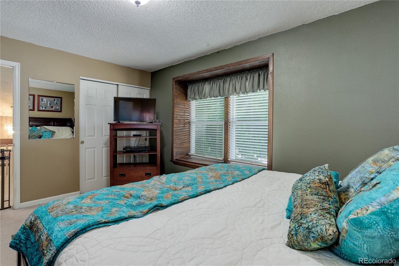 7840 S Windermere Circle