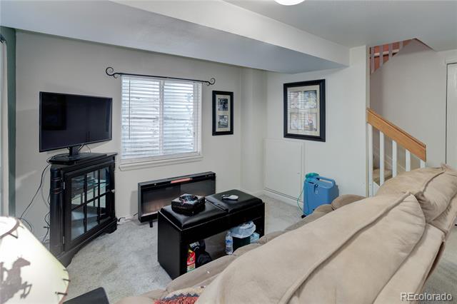 7840 S Windermere Circle