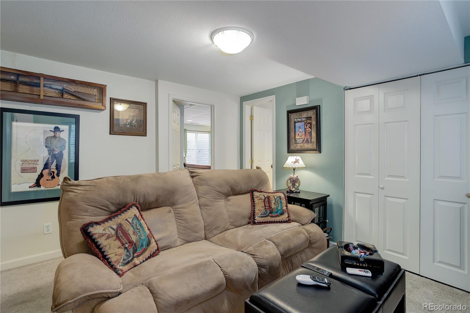 7840 S Windermere Circle