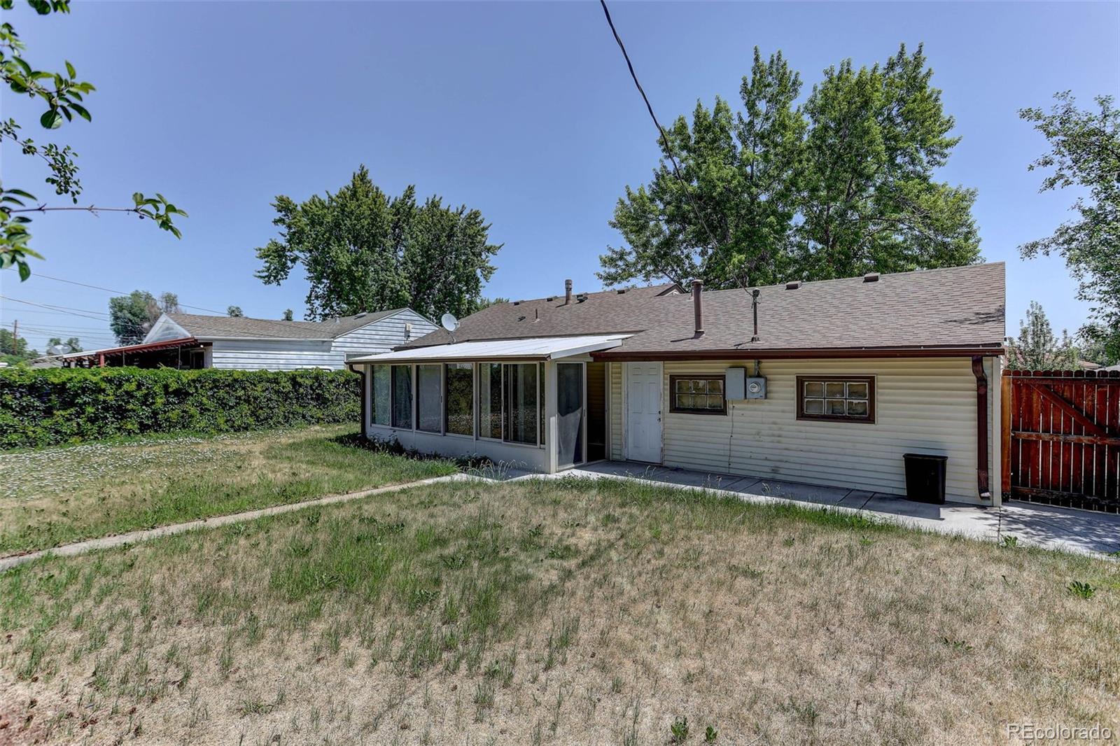 1081 S Knox Court