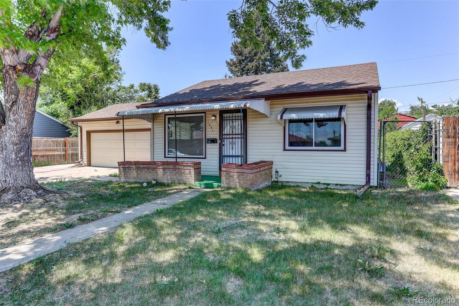 1081 S Knox Court