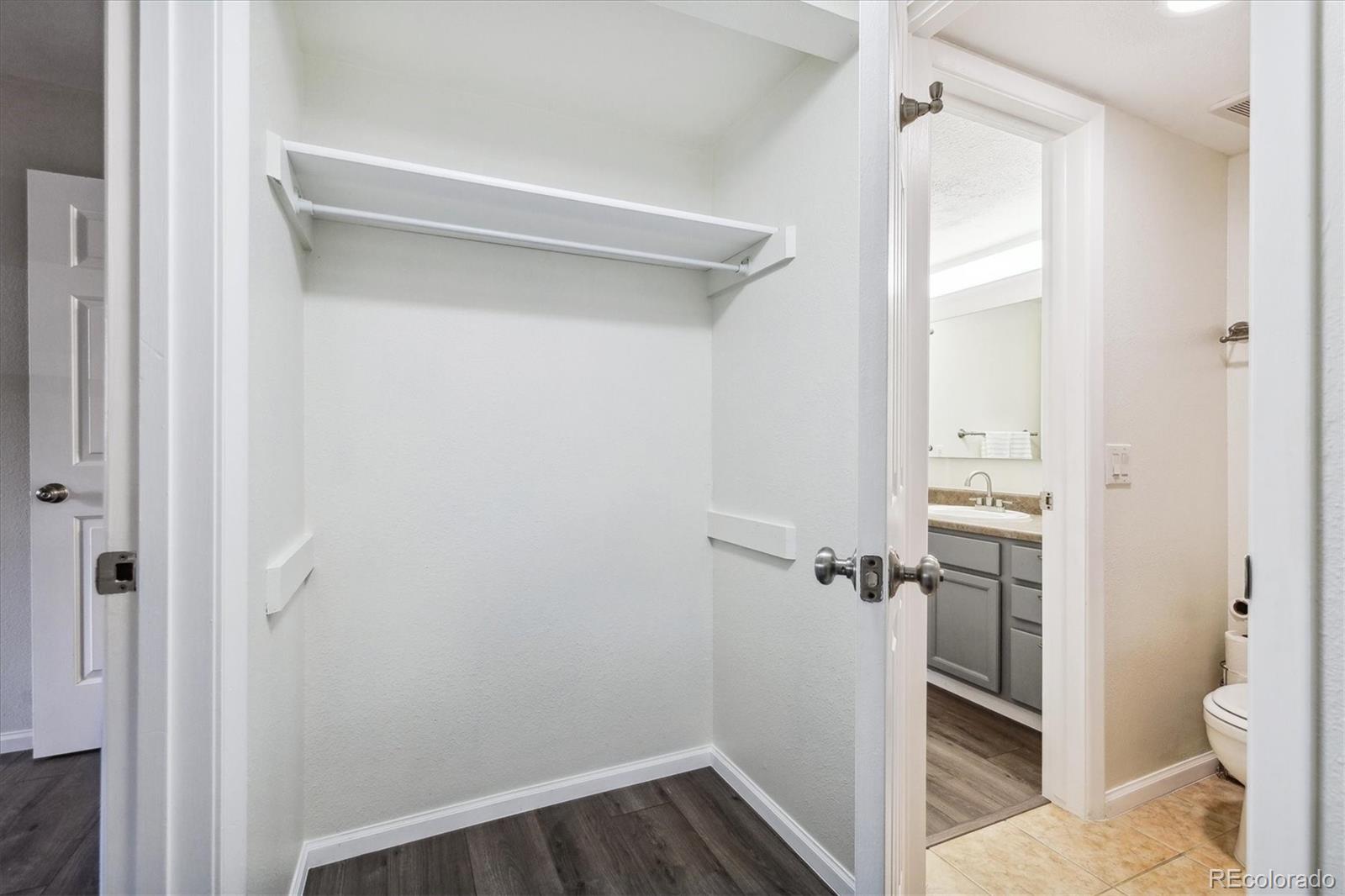 6480 S Dayton Street Unit: M02