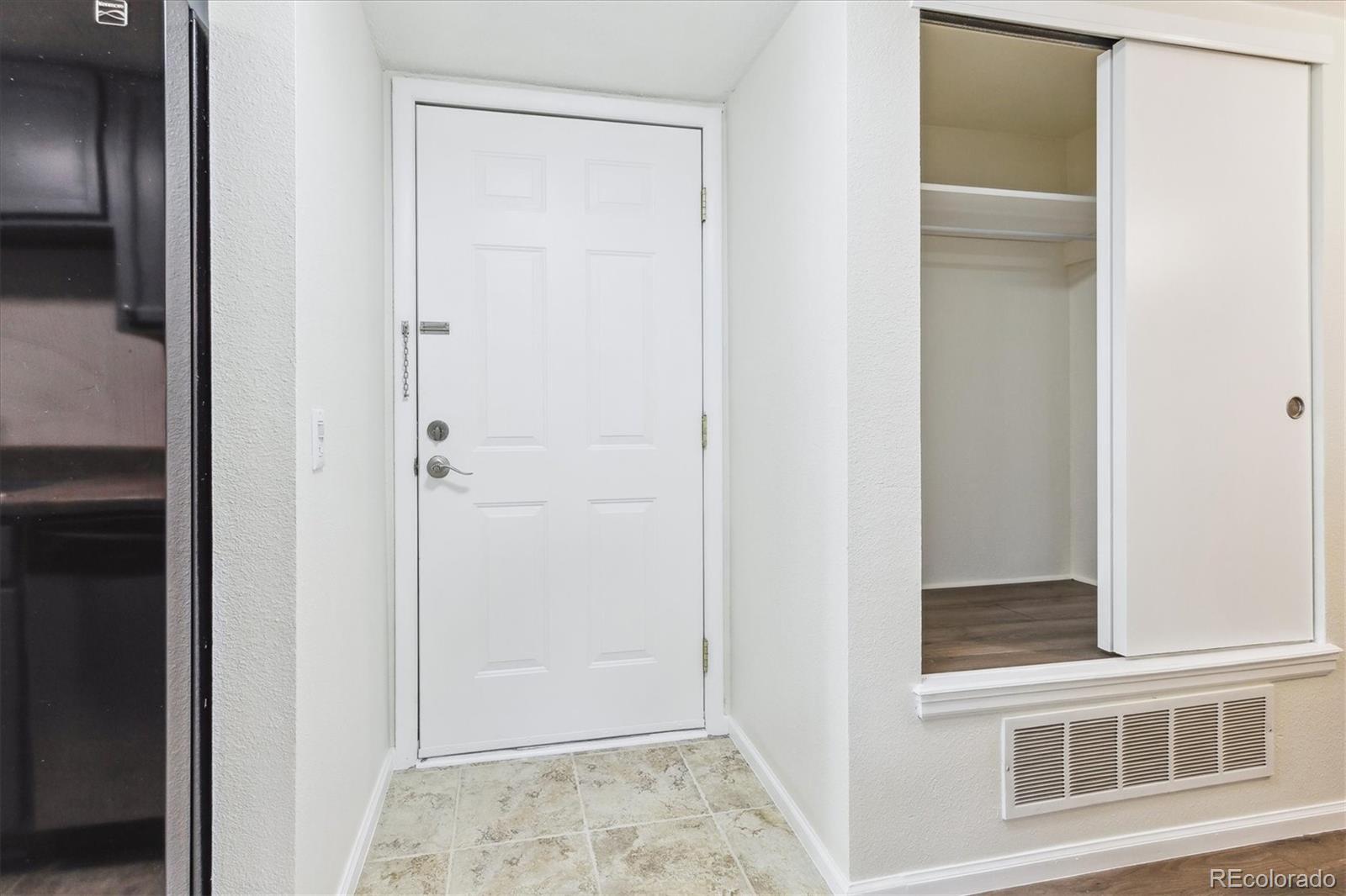 6480 S Dayton Street Unit: M02