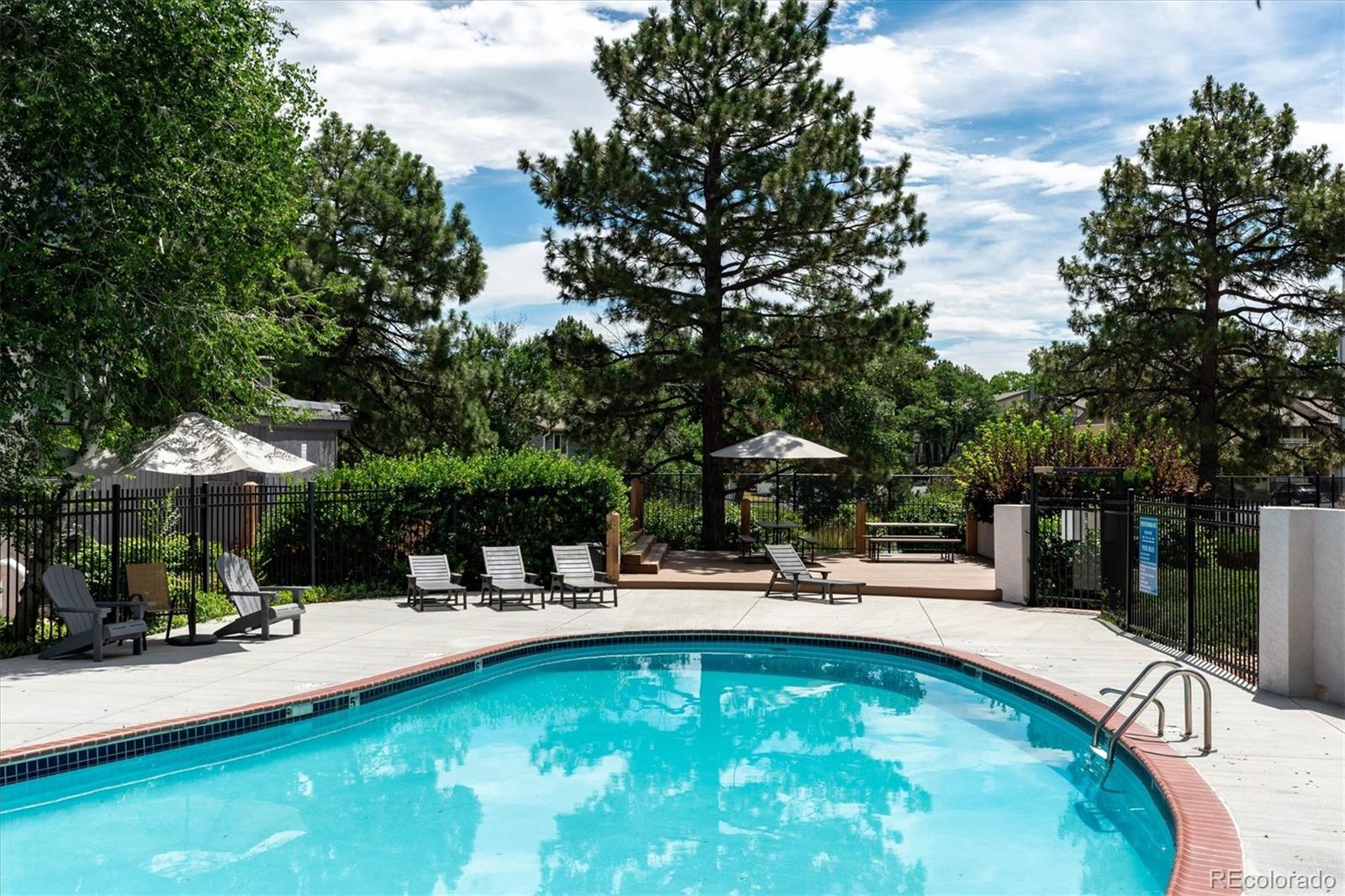 6480 S Dayton Street Unit: M02