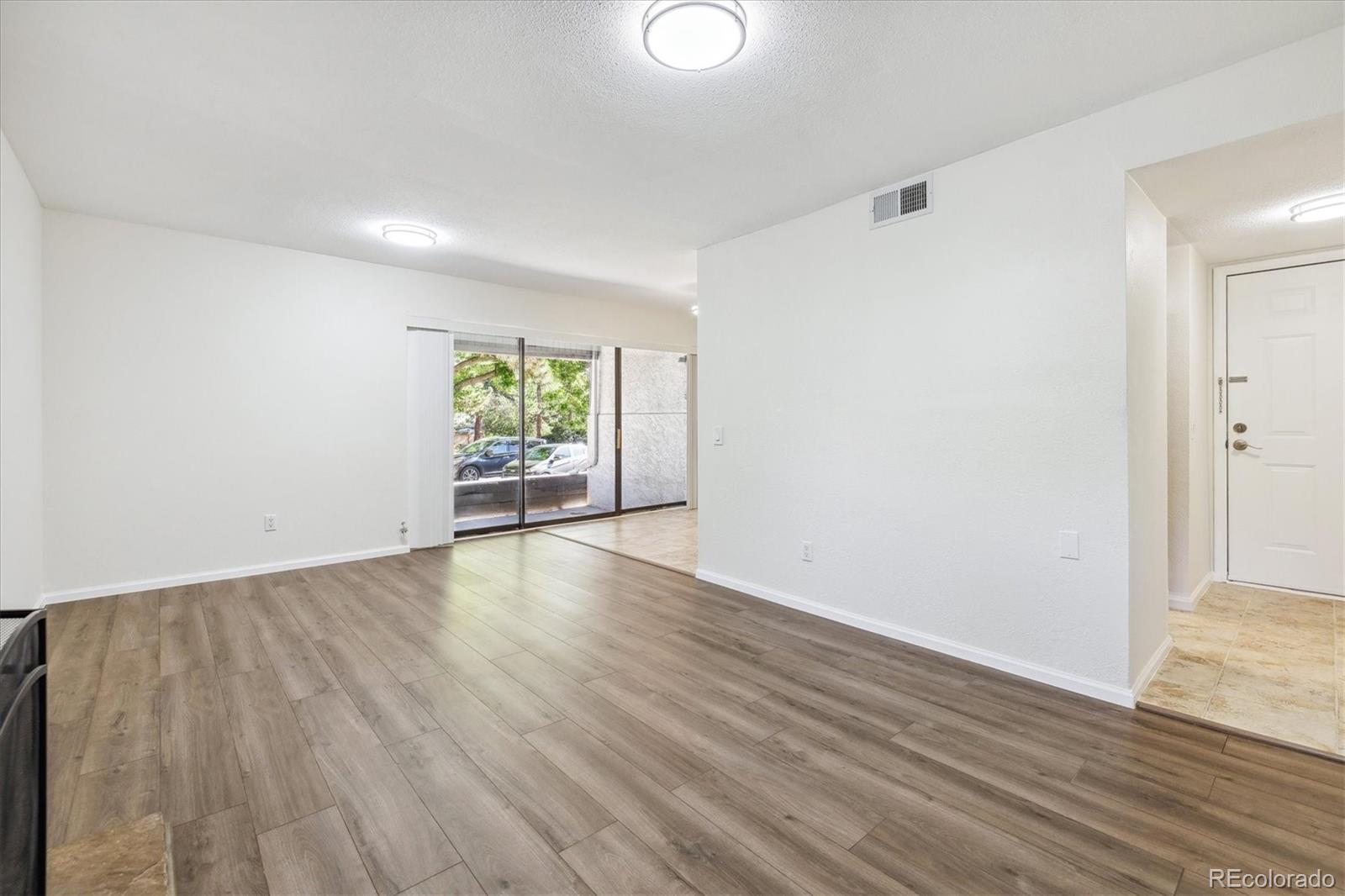 6480 S Dayton Street Unit: M02