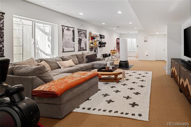 2855 Pawnee Creek Drive