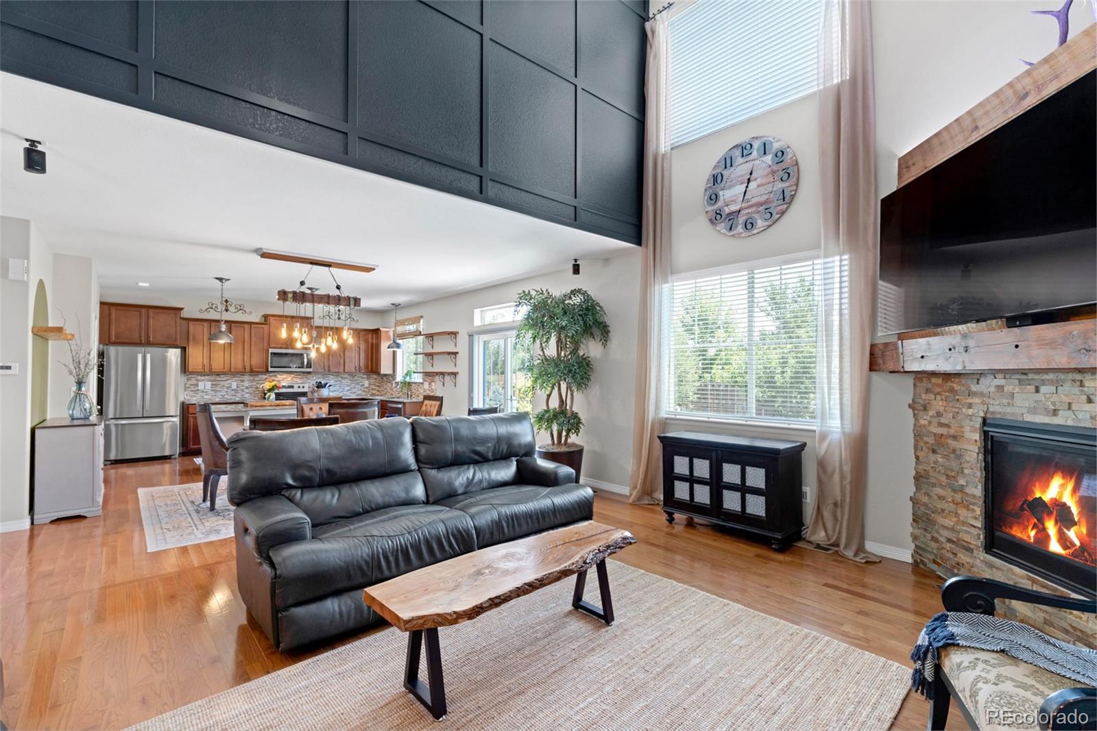 82 S Newbern Way