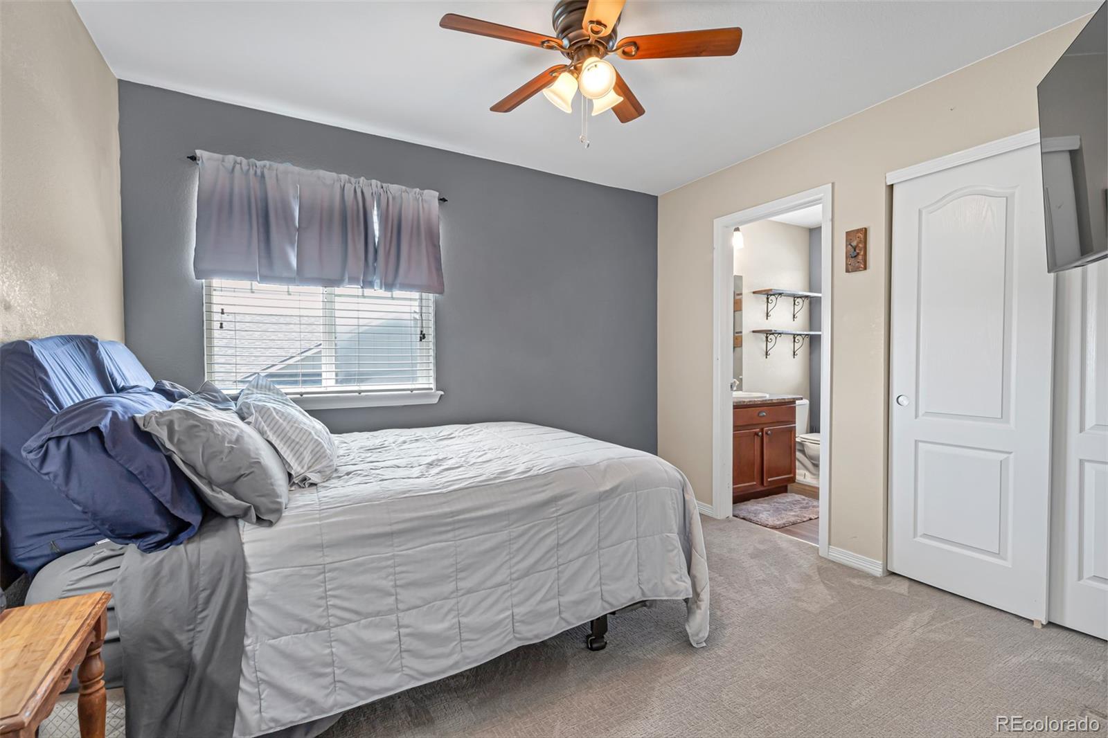 82 S Newbern Way
