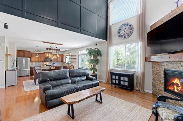 82 S Newbern Way