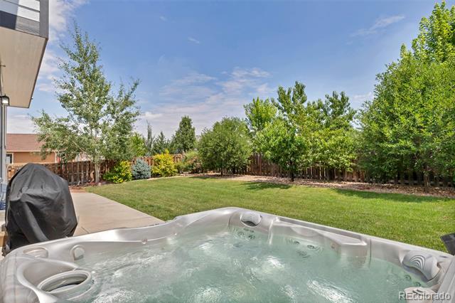 82 S Newbern Way