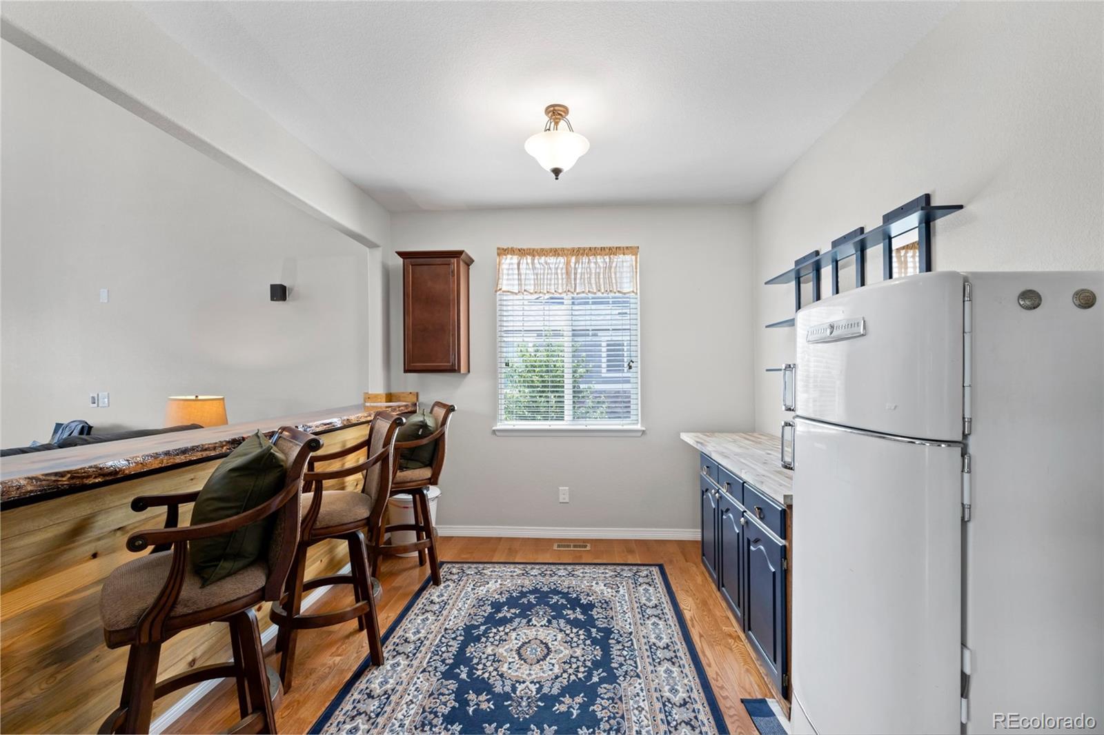 82 S Newbern Way