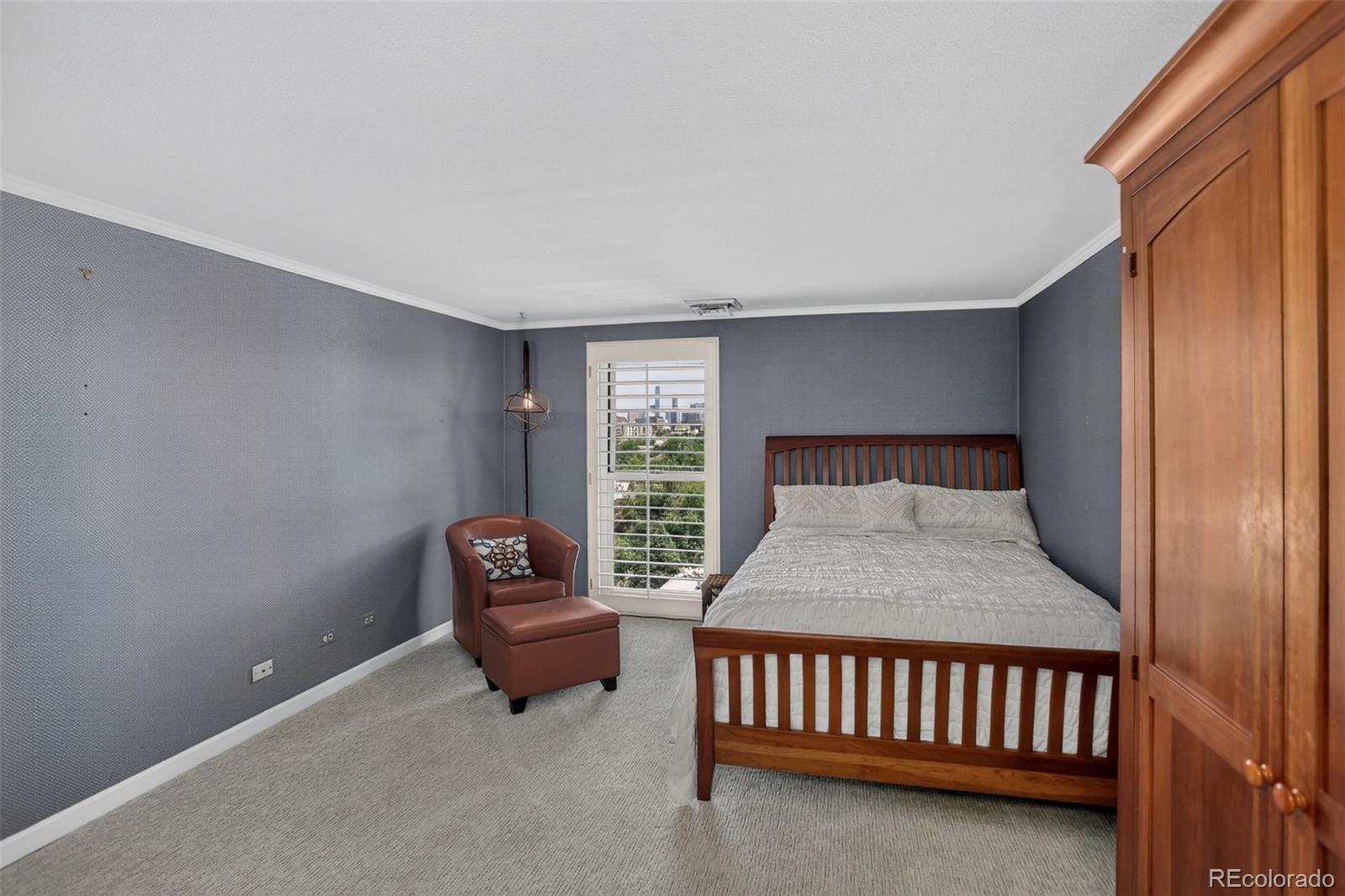 130 N Pearl Street Unit: 808