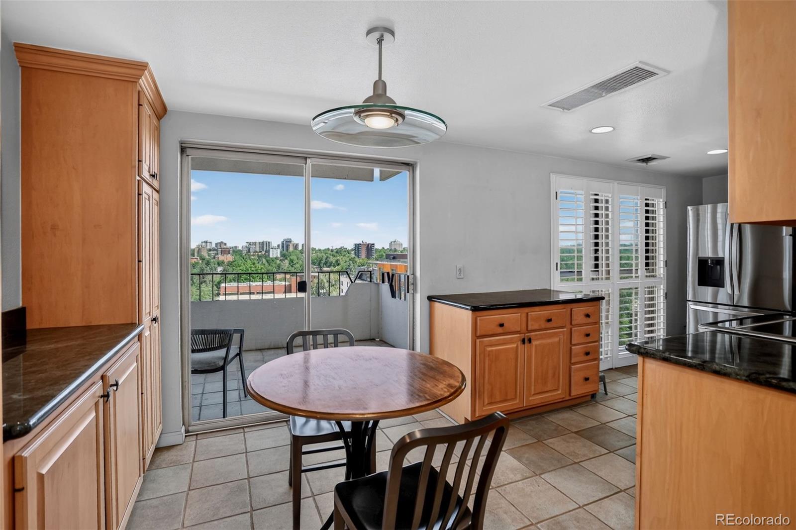 130 N Pearl Street Unit: 808