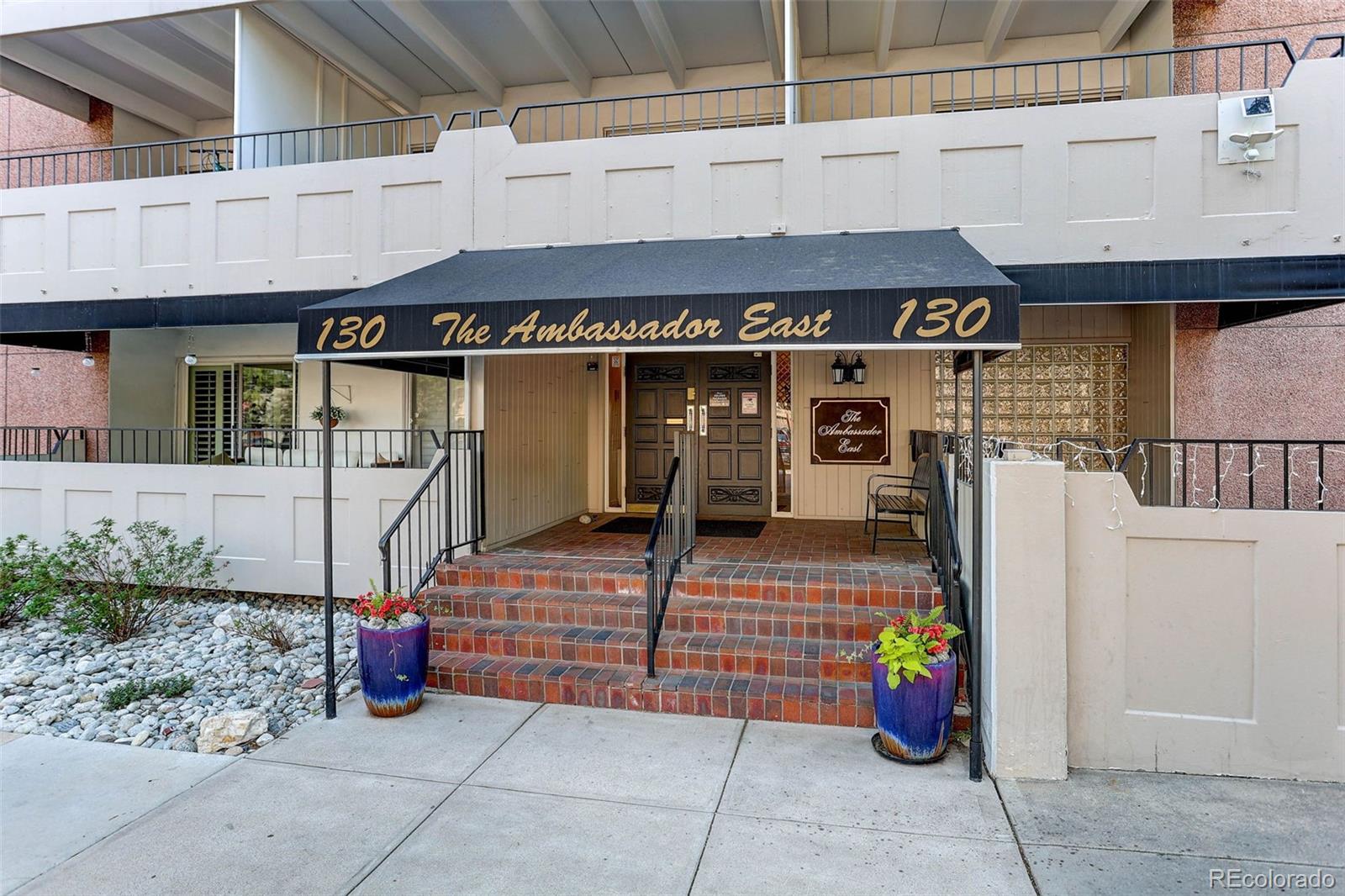 130 N Pearl Street Unit: 808