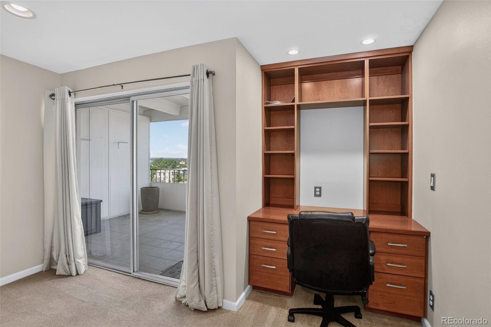130 N Pearl Street Unit: 808